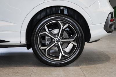 2025款  quattro 45周年典藏版 40TFSI 时尚型-外观-图片-有驾