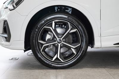 2025款  quattro 45周年典藏版 40TFSI 时尚型-外观-图片-有驾
