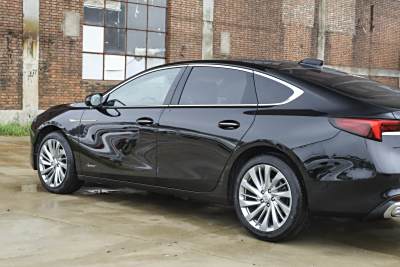 2026款 白金艾维亚版-外观-图片-有驾