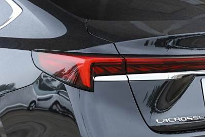 2026款 白金艾维亚版-外观-图片-有驾