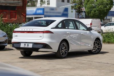 2025款 520km 尊享版-外观-图片-有驾