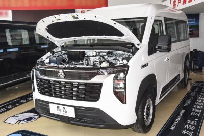 2026款 远行·泊然 2.0T 自动中轴中顶基础版-外观-图片-有驾