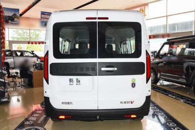 2026款 远行·泊然 2.0T 自动中轴中顶基础版-外观-图片-有驾