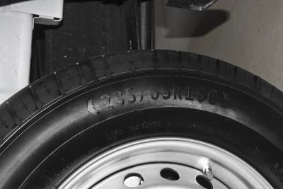 2026款 远行·泊然 2.0T 自动中轴中顶基础版-外观-图片-有驾