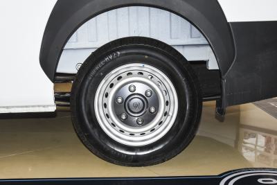 2026款 远行·泊然 2.0T 自动中轴中顶基础版-外观-图片-有驾