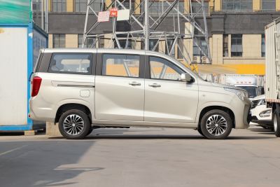 2022款 1.5L 豪华型客车 5座-外观-图片-有驾