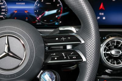 2025款 改款 AMG A 35 L 4MATIC-内饰-图片-有驾 2025款 改款 AMG A 35 L 4MATIC-内饰-图片-有驾