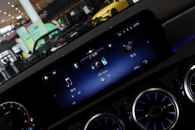 2025款 改款 AMG A 35 L 4MATIC-内饰-图片-有驾 2025款 改款 AMG A 35 L 4MATIC-内饰-图片-有驾