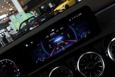 2025款 改款 AMG A 35 L 4MATIC-内饰-图片-有驾 2025款 改款 AMG A 35 L 4MATIC-内饰-图片-有驾
