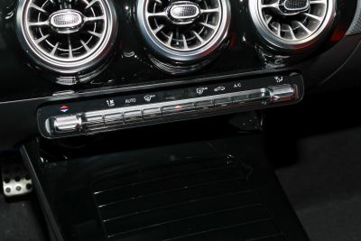 2025款 改款 AMG A 35 L 4MATIC-内饰-图片-有驾 2025款 改款 AMG A 35 L 4MATIC-内饰-图片-有驾