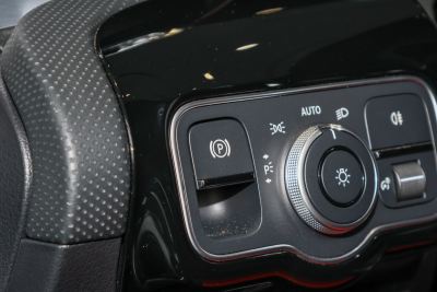 2025款 改款 AMG A 35 L 4MATIC-内饰-图片-有驾 2025款 改款 AMG A 35 L 4MATIC-内饰-图片-有驾
