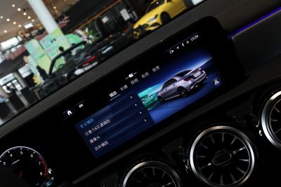 2025款 改款 AMG A 35 L 4MATIC-内饰-图片-有驾 2025款 改款 AMG A 35 L 4MATIC-内饰-图片-有驾