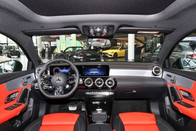 2025款 改款 AMG A 35 L 4MATIC-内饰-图片-有驾 2025款 改款 AMG A 35 L 4MATIC-内饰-图片-有驾