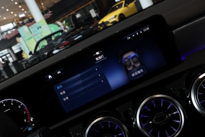 2025款 改款 AMG A 35 L 4MATIC-内饰-图片-有驾 2025款 改款 AMG A 35 L 4MATIC-内饰-图片-有驾