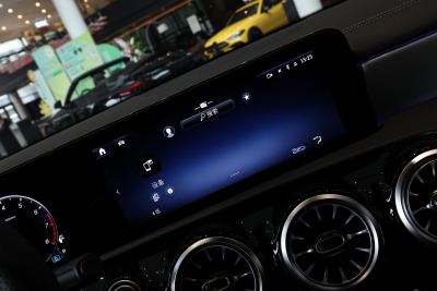 2025款 改款 AMG A 35 L 4MATIC-内饰-图片-有驾 2025款 改款 AMG A 35 L 4MATIC-内饰-图片-有驾