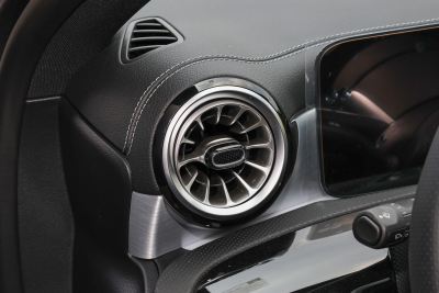2025款 改款 AMG A 35 L 4MATIC-内饰-图片-有驾 2025款 改款 AMG A 35 L 4MATIC-内饰-图片-有驾