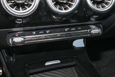 2025款 改款 AMG A 35 L 4MATIC-内饰-图片-有驾 2025款 改款 AMG A 35 L 4MATIC-内饰-图片-有驾