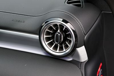 2025款 改款 AMG A 35 L 4MATIC-内饰-图片-有驾 2025款 改款 AMG A 35 L 4MATIC-内饰-图片-有驾