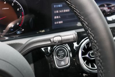 2025款 改款 AMG A 35 L 4MATIC-内饰-图片-有驾 2025款 改款 AMG A 35 L 4MATIC-内饰-图片-有驾