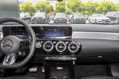 2025款 改款 AMG A 35 L 4MATIC-内饰-图片-有驾 2025款 改款 AMG A 35 L 4MATIC-内饰-图片-有驾