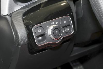 2025款 改款 AMG A 35 L 4MATIC-内饰-图片-有驾 2025款 改款 AMG A 35 L 4MATIC-内饰-图片-有驾