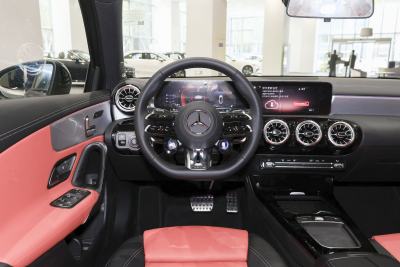 2025款 改款 AMG A 35 L 4MATIC-内饰-图片-有驾 2025款 改款 AMG A 35 L 4MATIC-内饰-图片-有驾