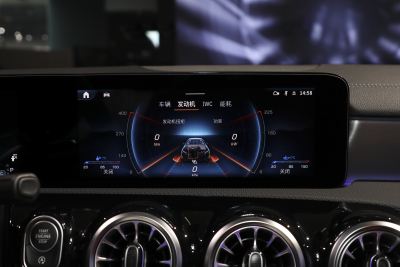 2025款 改款 AMG A 35 L 4MATIC-内饰-图片-有驾 2025款 改款 AMG A 35 L 4MATIC-内饰-图片-有驾
