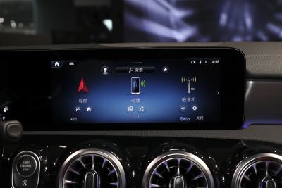 2025款 改款 AMG A 35 L 4MATIC-内饰-图片-有驾 2025款 改款 AMG A 35 L 4MATIC-内饰-图片-有驾