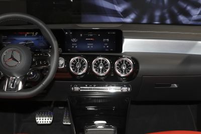 2025款 改款 AMG A 35 L 4MATIC-内饰-图片-有驾 2025款 改款 AMG A 35 L 4MATIC-内饰-图片-有驾