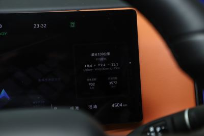 2025款 四驱 Max-内饰-图片-有驾