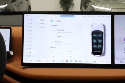 2025款 四驱 Max-内饰-图片-有驾