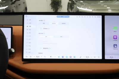 2025款 四驱 Max-内饰-图片-有驾