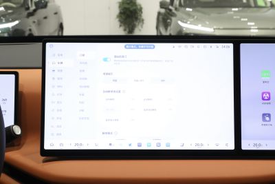 2025款 四驱 Max-内饰-图片-有驾