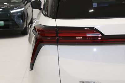 2025款 四驱 Max-外观-图片-有驾