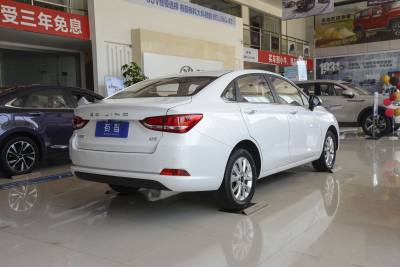 2020款 1.5L 手动尊贵版 国VI-外观-图片-有驾