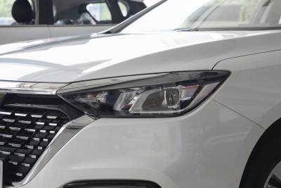 2020款 1.5L 手动尊贵版 国VI-外观-图片-有驾