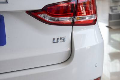 2020款 1.5L 手动尊贵版 国VI-外观-图片-有驾
