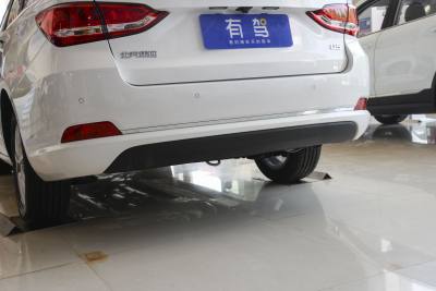 2020款 1.5L 手动尊贵版 国VI-外观-图片-有驾
