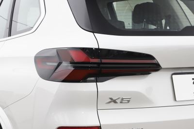 2023款 xDrive 30Li 尊享型M运动套装-外观-图片-有驾