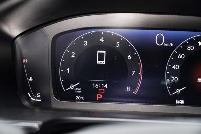 2025款 240TURBO 两驱豪华版 7座-内饰-图片-有驾