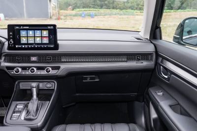 2025款 240TURBO 两驱豪华版 7座-内饰-图片-有驾