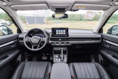 2025款 240TURBO 两驱豪华版 7座-内饰-图片-有驾