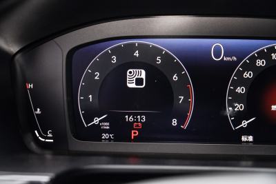 2025款 240TURBO 两驱豪华版 7座-内饰-图片-有驾