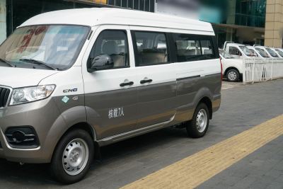 2024款 1.5L CNG 超享版 客车6/7座 SWCC15M-外观-图片-有驾