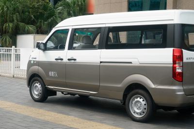 2024款 1.5L CNG 超享版 客车6/7座 SWCC15M-外观-图片-有驾