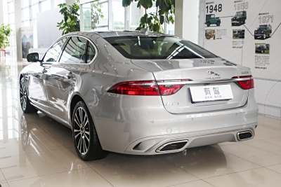 2025款 2.0T P250 两驱尊享豪华版-外观-图片-有驾 2025款 2.0T P250 两驱尊享豪华版-外观-图片-有驾