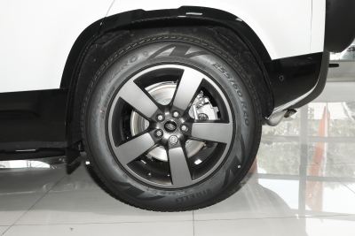 2025款 110 3.0T P400 -Dynamic HSE-外观-图片-有驾
