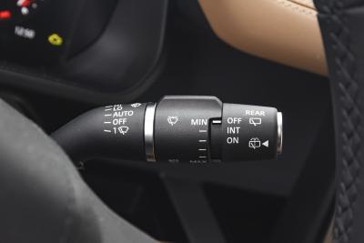 2025款 110 3.0T P400 -Dynamic HSE-内饰-图片-有驾