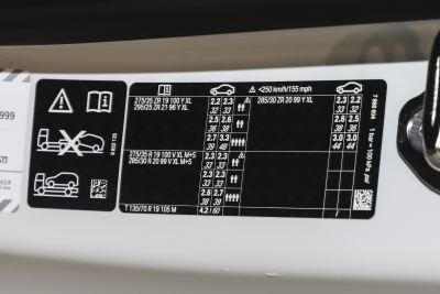 2024款 M4双门轿跑车 M xDrive 雷霆版-外观-图片-有驾