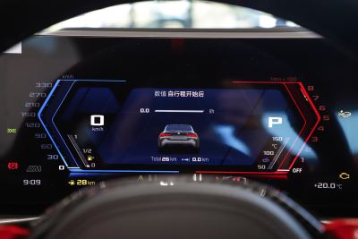 2024款 M4双门轿跑车 M xDrive 雷霆版-内饰-图片-有驾